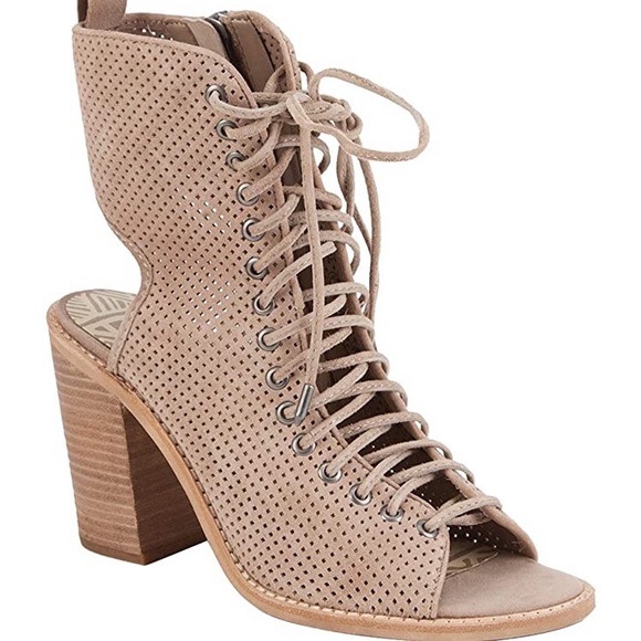 ✨Dolce Vita • Lira Lace-Up Booties - Picture 7 of 8